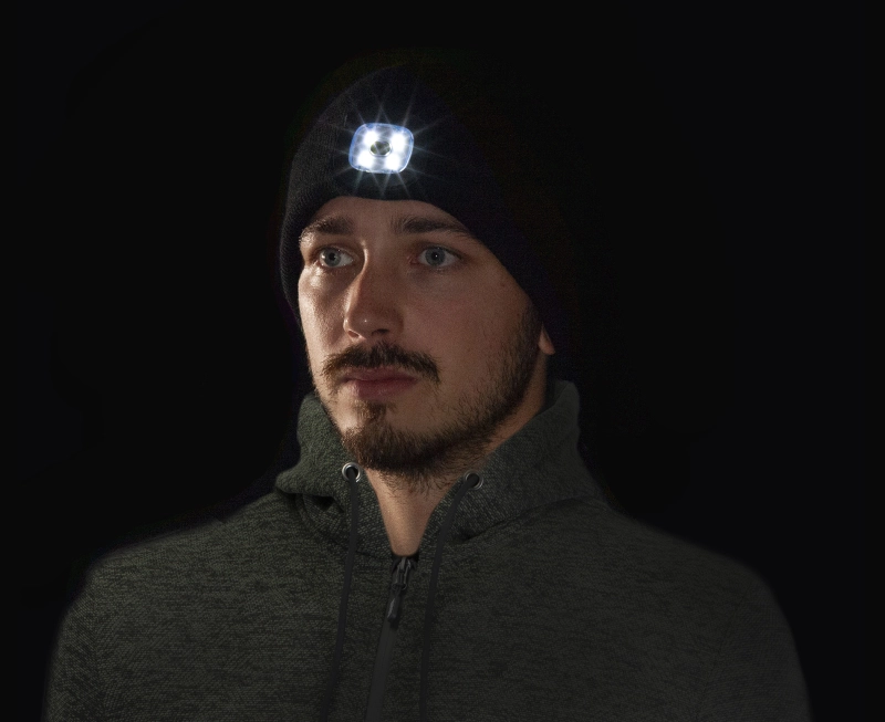 Bennon LUMOS USB LED Hat Black
